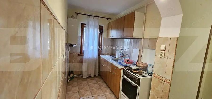 Apartament de vanzare, cu 3 camere, etaj 2 str. Sporturilor, Sf. Gheorghe