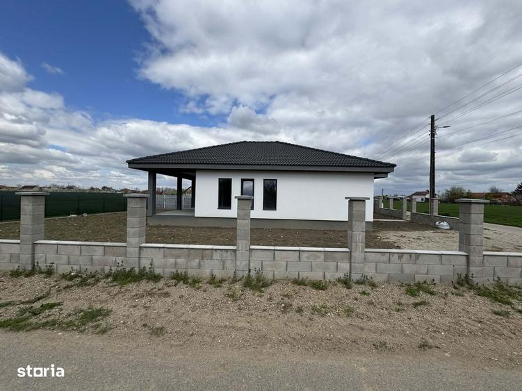 Casa noua 2 dormitoare + living , 4.5 ari teren , Lazuri - 4