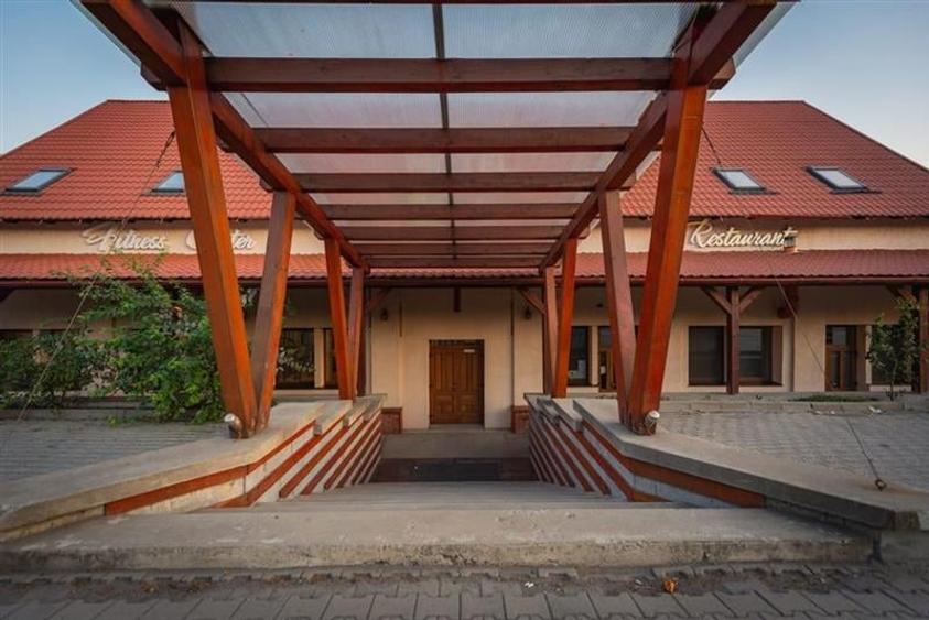 Motel Restaurant Veritas Sovata langa DN13A - 3