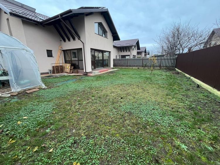 Casa P+1, curte 429mp - Miroslava - 2