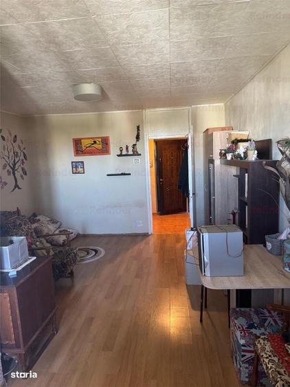 Vanzare garsoniera Titan | bloc de Garsoniere curat, civilizat din 197 - 4