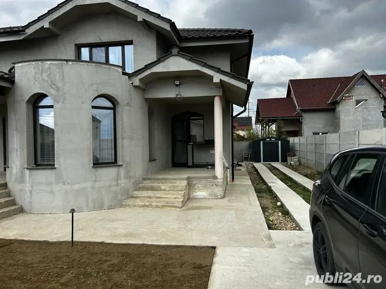 Casa cu design deosebit ?i spa?ioasa, an construc?ie 2024 - 5