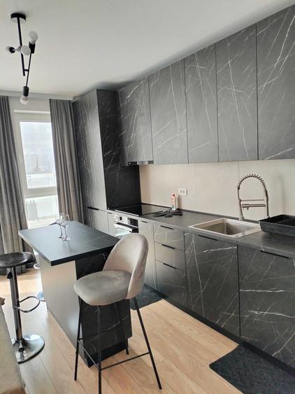 Apartament cu 2 camere semidecomandat, mobilat în Pipera