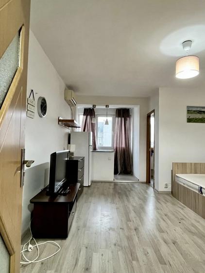 GARSONIERA - 10 MIN METROU APARATORII PATRIEI - 1