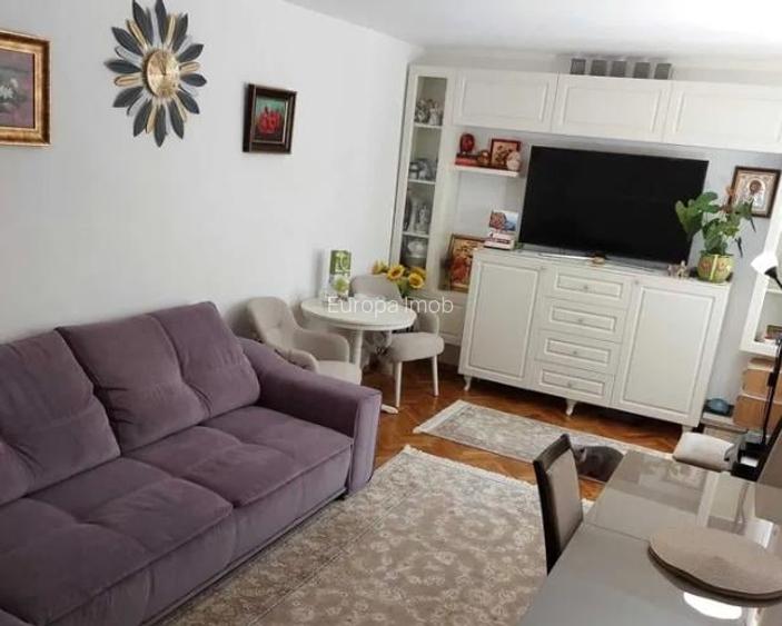 Apartament 2 camere de vanzare  zona centrala-Tulcea