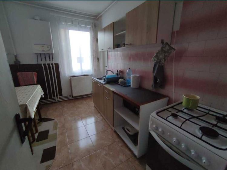 Vand apartament 2 camere - 8