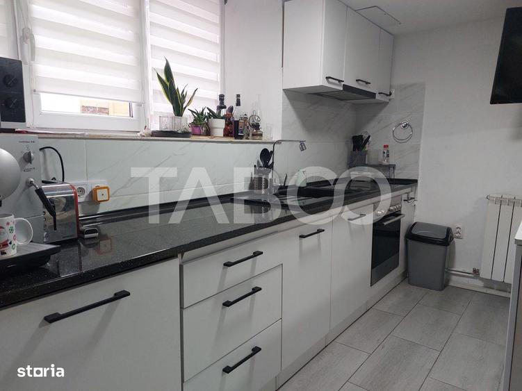 Apartament renovat complet 47 mp 3 camere str Tesatorilor Cisnadie - 14
