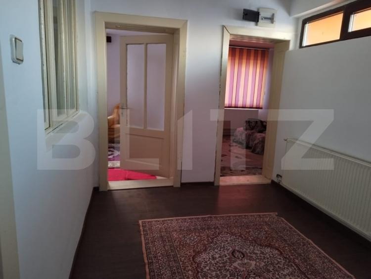 Casa  3 camere SI GRADINA 550mp in vatra satului TARLUNGENI - 9
