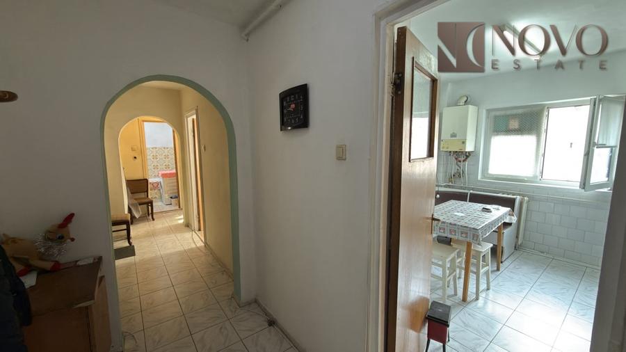 Apartament 3 Camere 2 bai decomandat centrala proprie metrou 1 Decembrie 1918 - 4