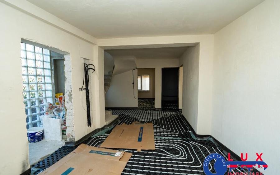 ID 6728 Vila de tip P+E+Pod *Str. Eternitatii - 8