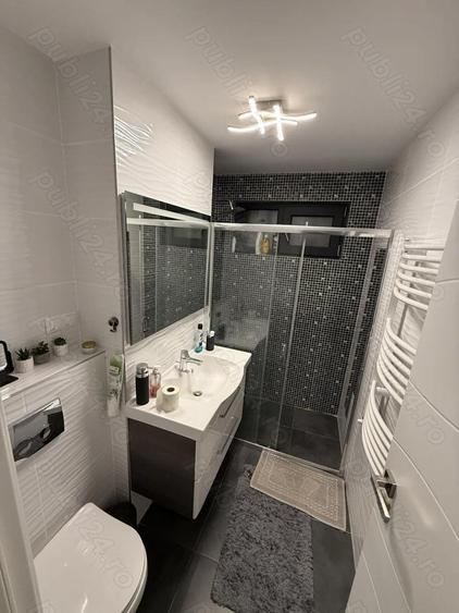 Proprietar inchiriez apartament 3 camere etaj1 - 5