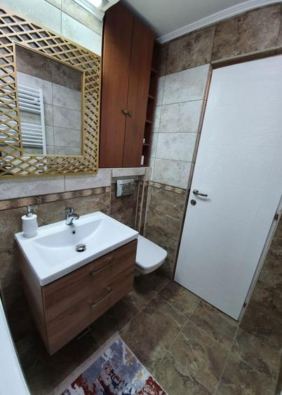 Se vinde - Apartament 3 camere - 4