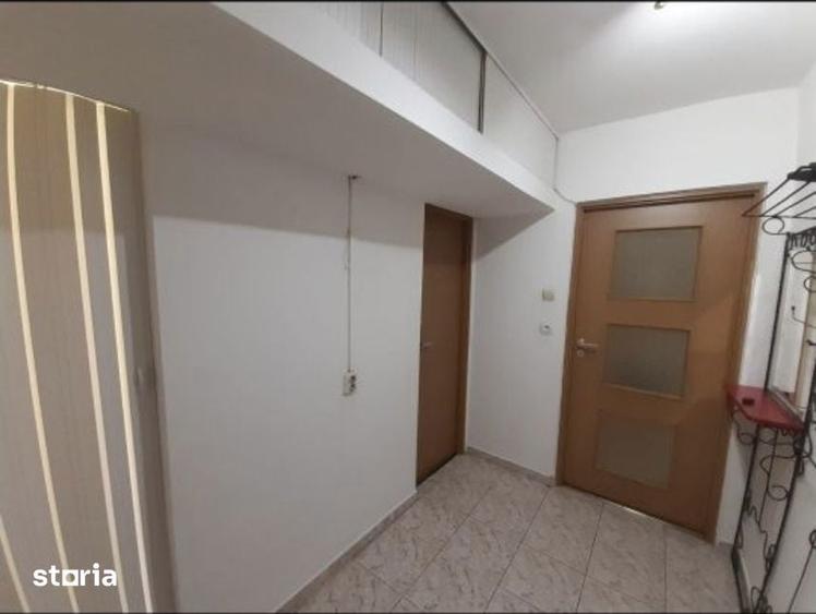Inchiriez apartament 1 camere Micro 1 - 2