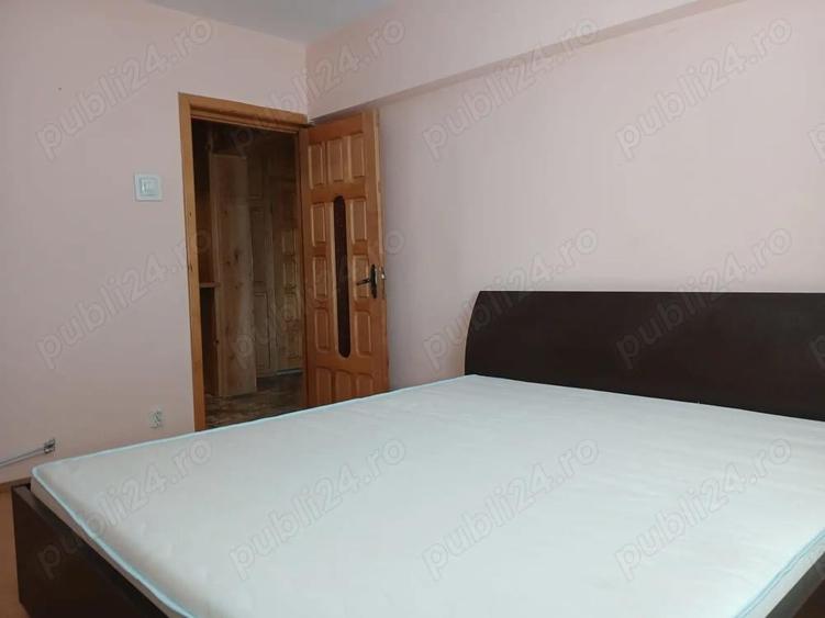 inchiriez apartament decomandat - 3