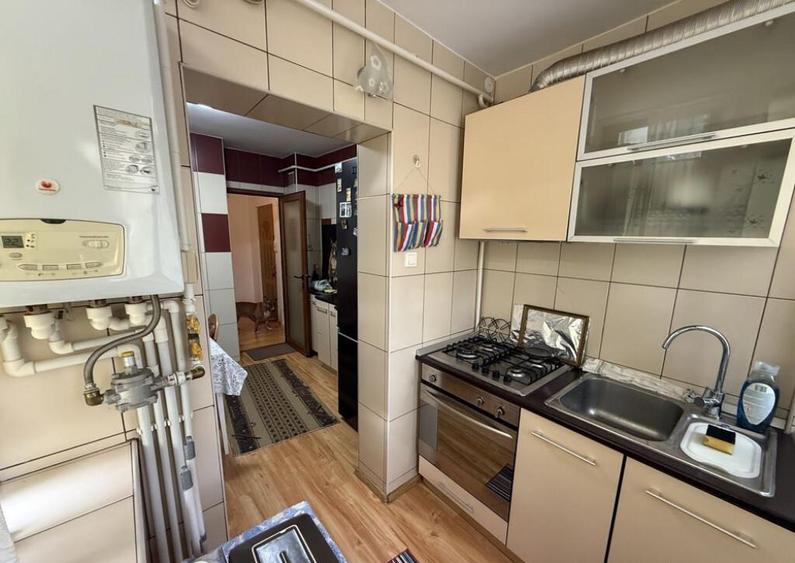 Apartament 3 cam dec Piata Centrala,et 2 - 5