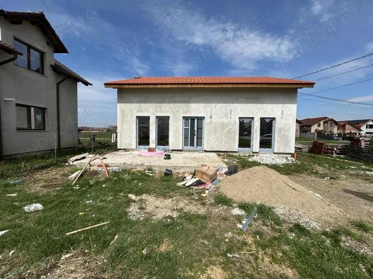 Vand vila noua la nivel,Fantanele,jud.Arad,st.300 mp,la gri - 13