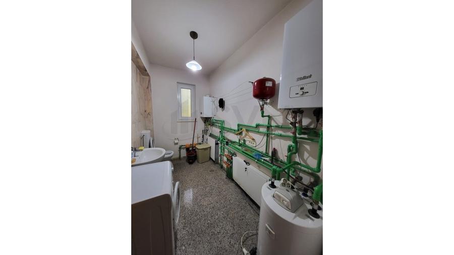 REV2005300 Casa - Otopeni - Mc Donalds - 13