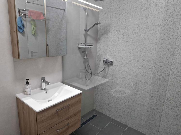 Apartament modern Nou utilat cu 3 camere/ 2 locuri de parcare de vanzare in Baile Felix - 6