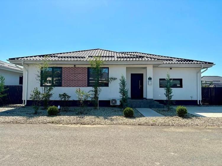 VILA pe un nivel | 4 camere | complet amenajată | 510 mp teren - 12