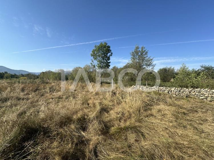 Teren Construcții intravilan de 2693 mp, în Mărgineni