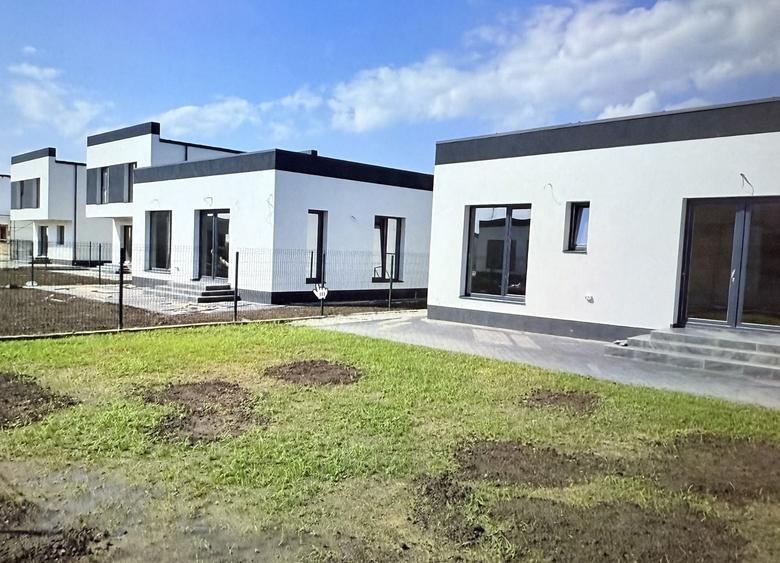 CASA IN BERCENI-VIDRA PROIECT NOU TOATE UTILITATILE COMISION 0 - 4