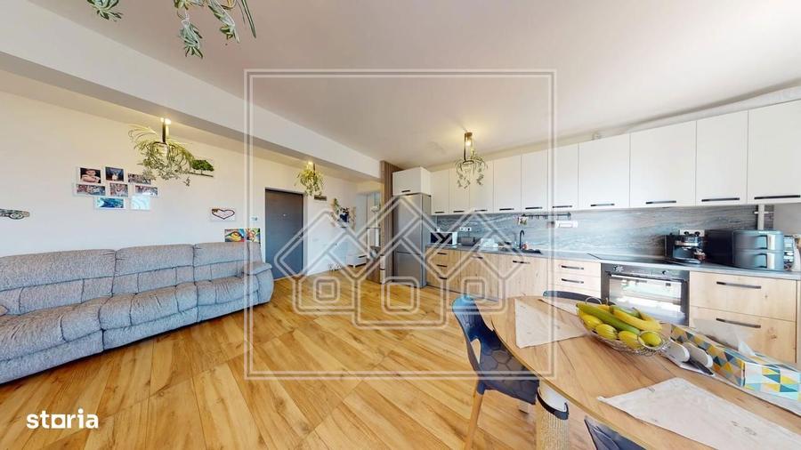 Apartament spatios, 2 bai, balcon mare, loc de parcare inclus - 16