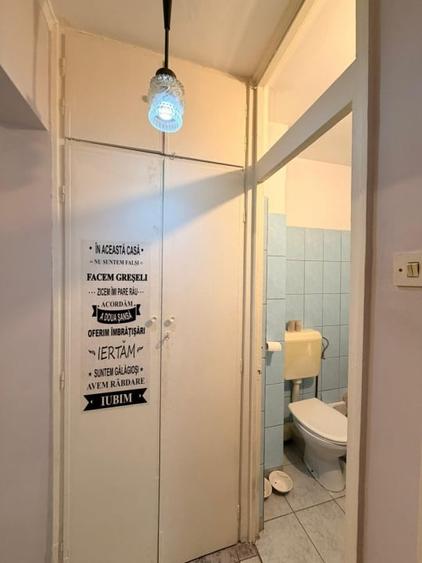 APARTAMENT 4 CAMERE DE VANZARE - 200 M METROU APARATORII PATRIEI - 10