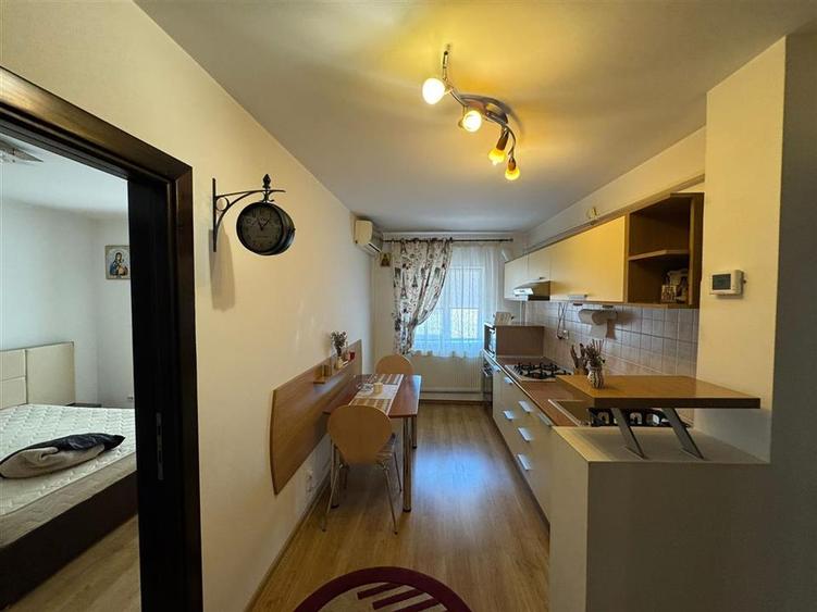 Ap 2 cam, renovat, parcare, B.dul Independentei - 7