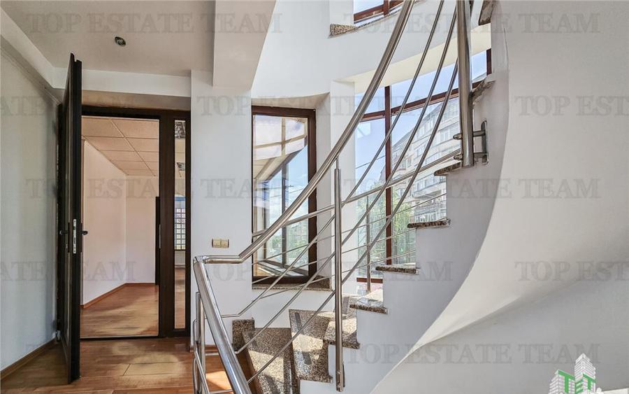 Cladire Targoviste de inchiriat, optim birouri, cabinete med - 4