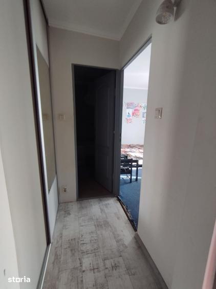 Apartament 3 camere decomandat pe strada Barsei - 5