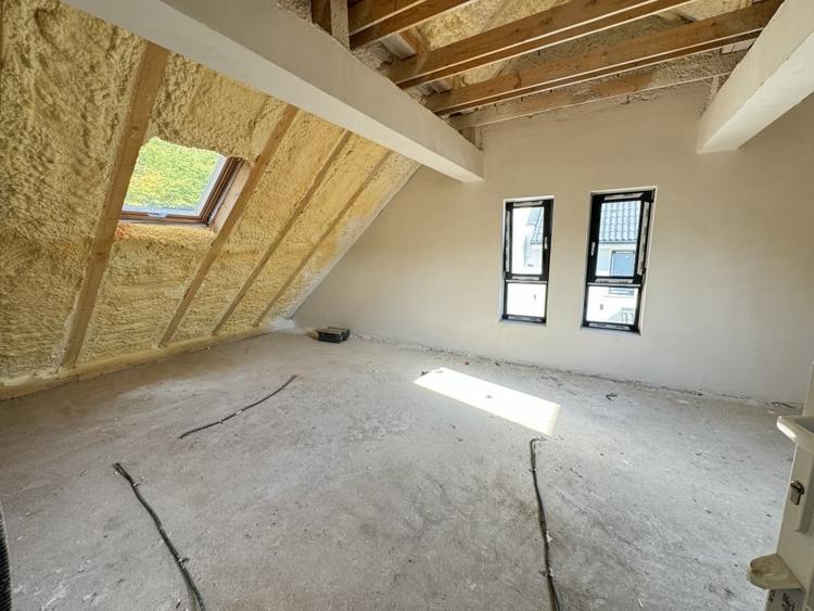Duplex cu 6 camere cu Canalizare în Tăuți