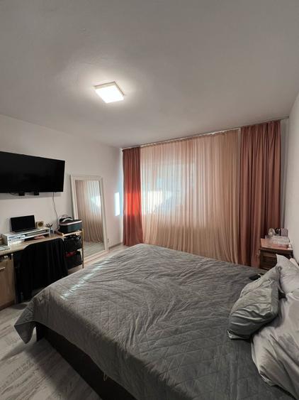 Apartament 2 camere Hala Centrala - 1