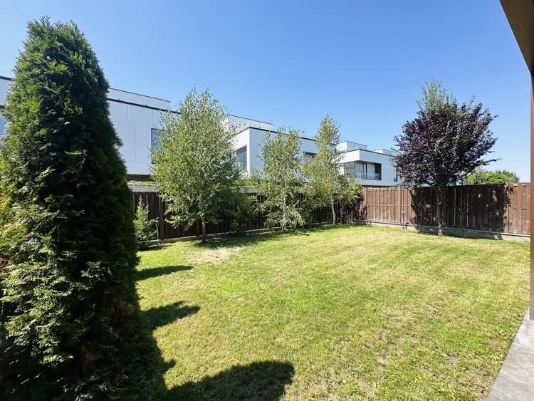 OXFORD GARDENS | VILA COMPLET RENOVATA |  VEDERE SPRE PADURE - 31