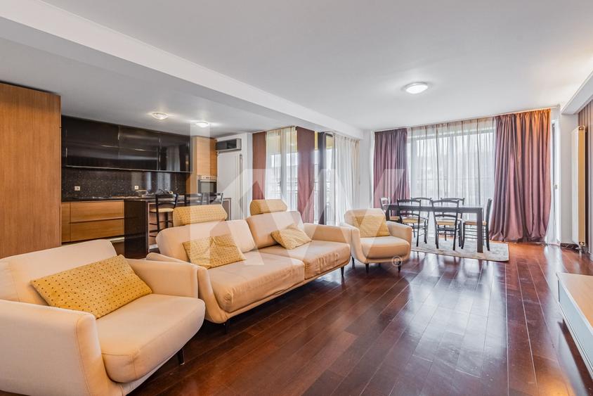 Închiriere apartament 4 camere, acces la parcare cu barieră, strada De Mijloc - 1