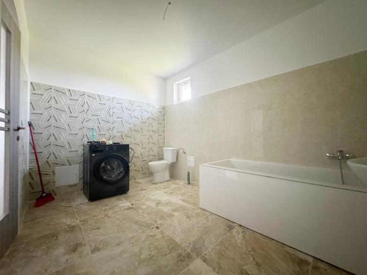 Casa individuala, 4 camere,  117mp utili, teren 380mp  - Sag - 12