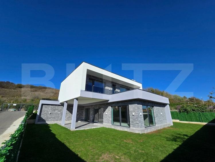 Casa de vanzare in Baciu, 583 mp, semifinasat modern, zona Sungarden - 5