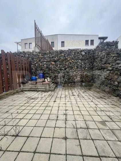 Duplex de inchiriat, 124 mp, zona VIVO - 30