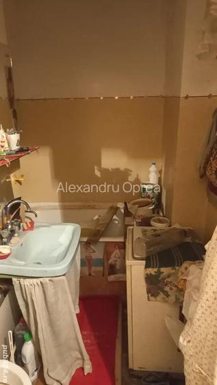 Tundu Petre sector 5 ap 2 camere