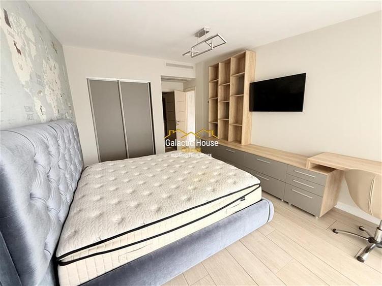 Penthouse cu 5 camere decomandat în Herăstrău