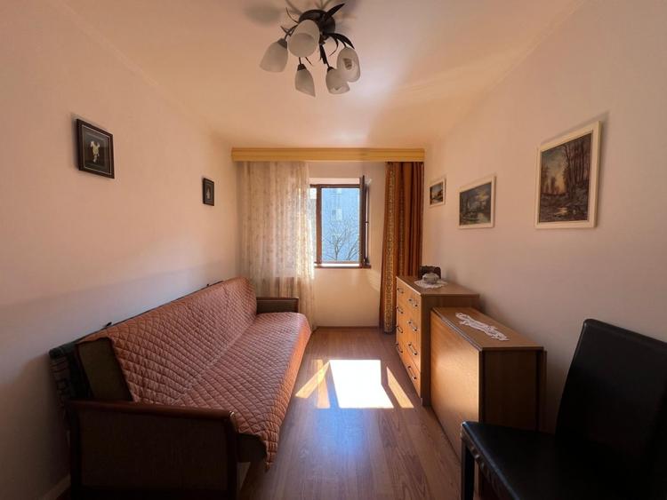 Apartament 3 camere - ideal pentru studente/colege, zona linistita si sigura - 10