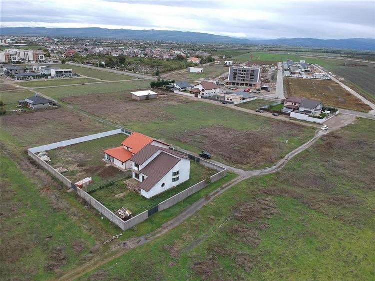 CASA P+E LA STADIU DE FINISAJE,  STR. CUZA VODA,  ZONA PETRESTI - 9