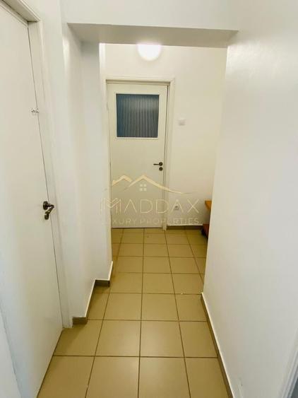 Apartament spațios cu 4 camere, vedere spectaculoasă către Palatul Parlamentului - 24