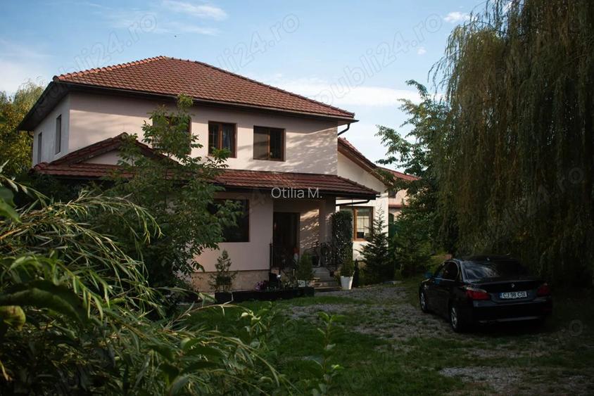 Casa 550 mp cu teren 2000 mp versatila ?i pozi?ionata perfect Casa 550 mp cu teren 2000 mp versatila ?i pozi?ionata perfect