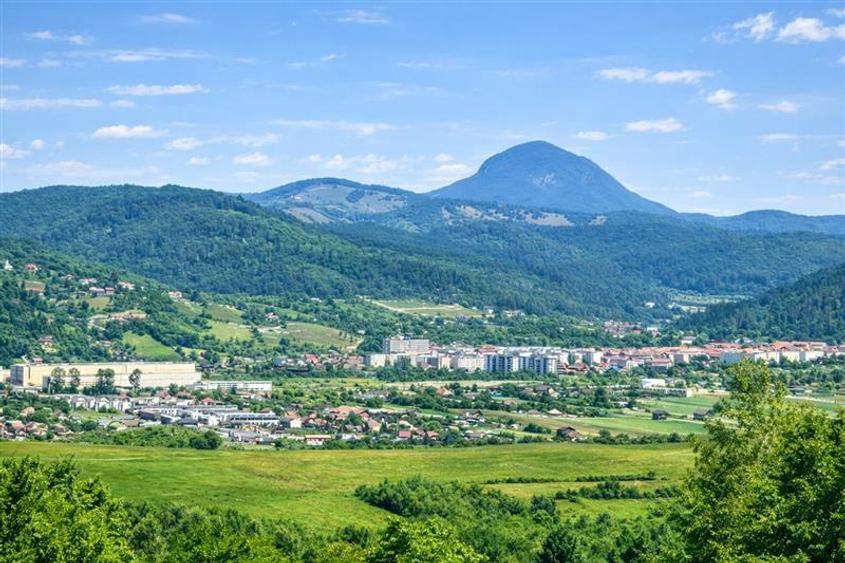 3.000mp de incantare montana cu cabana din lemn masiv, Zarnesti Tohanita - 11