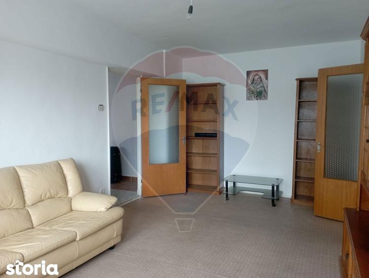 Apartament cu 3 camere de vanzare in zona Bucur Obor - 2