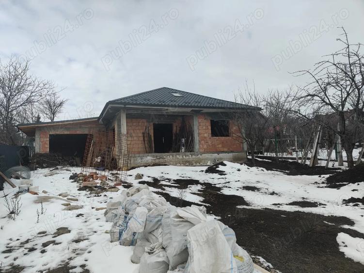 Se vinde casa la ro?u sau la gata - 3