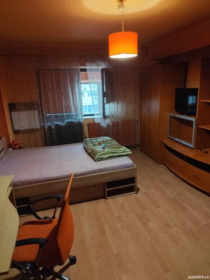 Inchiriez apartament - 3