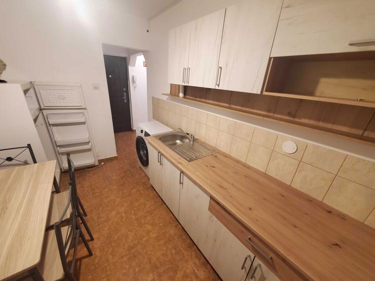 Vand apartament 2 camere etaj 4 zona Sagului - 3