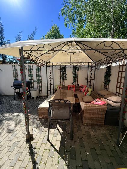 Casă tip insiruită cu 3 camere, colt. Comision 0 - 19