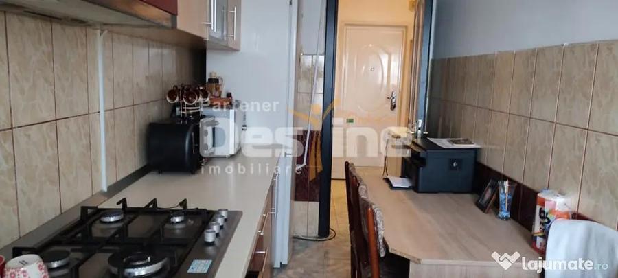 Apartament cu 1 camera ,decomandat , mobilat si renovat rece - 10